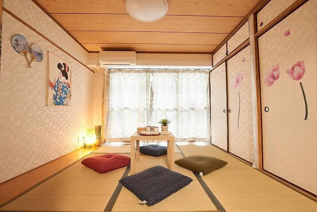 新宿市中心日式样式公寓，紧邻商业地域韩国街免费wi-Fi Tokyo