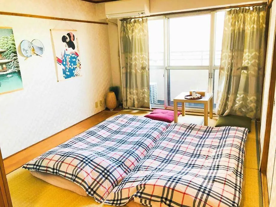 新宿市中心日式样式公寓，紧邻商业地域韩国街免费wi-Fi Tokyo 0*,  Japan
